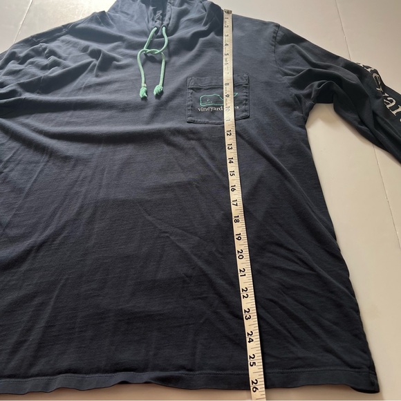 Vineyard Vines Navy Long Sleeve T-Shirt Hoodie with Green Whale Logo. Medium - Picture 8 of 10